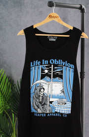 Life in Oblivion Tank